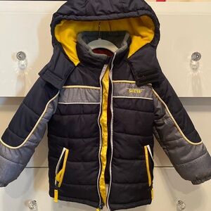 Boy’s London Fog, Size M 5/6 Winter Coat